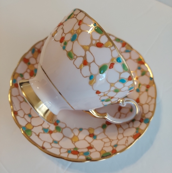 Tuscan England Tea Cup & Saucer - Picture 3 of 12